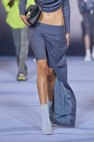 Look 17